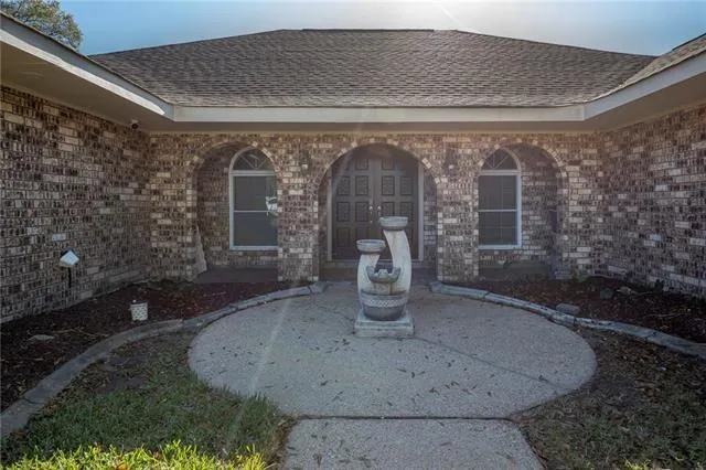 $414,000 | 2014 Ormond Boulevard, Destrehan, LA 70047