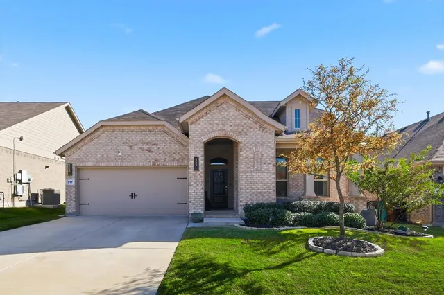 $430,000 | 317 Hogan Drive, Denton, TX 76210