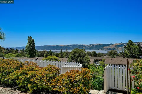 $948,500 | 274 James Court, Benicia, CA 94510