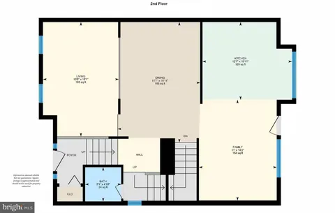 a black and white photo of a living room