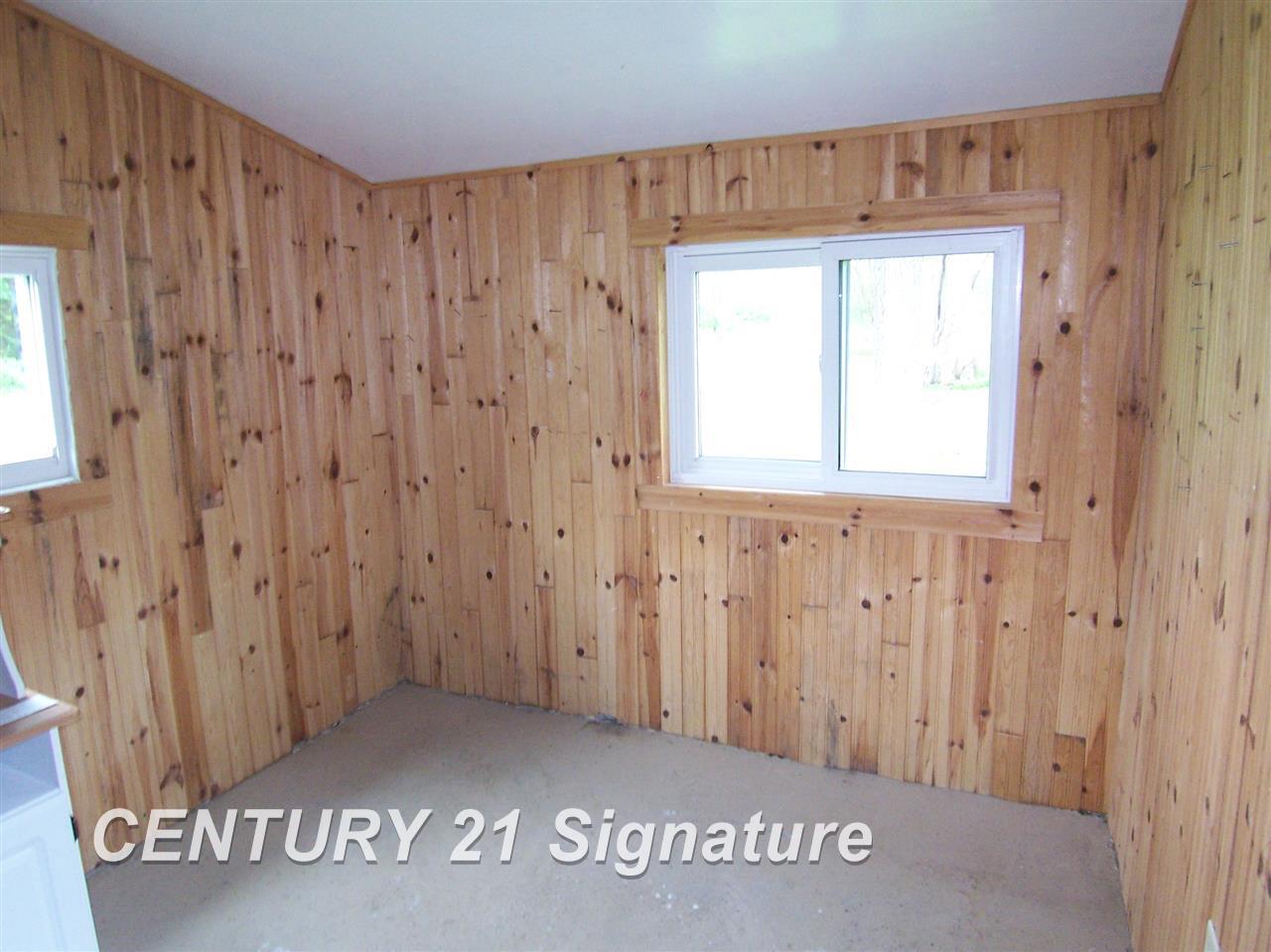 9127 North Seymour Road Flushing, MI 48433 - Photo 15 of 23 Gallery Image 15