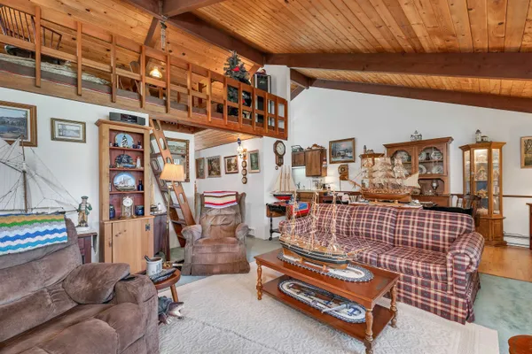 $425,000 | 7 Sundance Road, Unit 4, North Woodstock, NH 03262