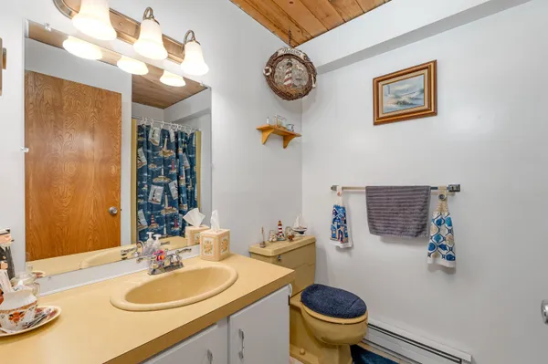 $425,000 | 7 Sundance Road, Unit 4, North Woodstock, NH 03262