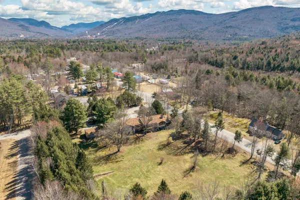 $425,000 | 7 Sundance Road, Unit 4, North Woodstock, NH 03262