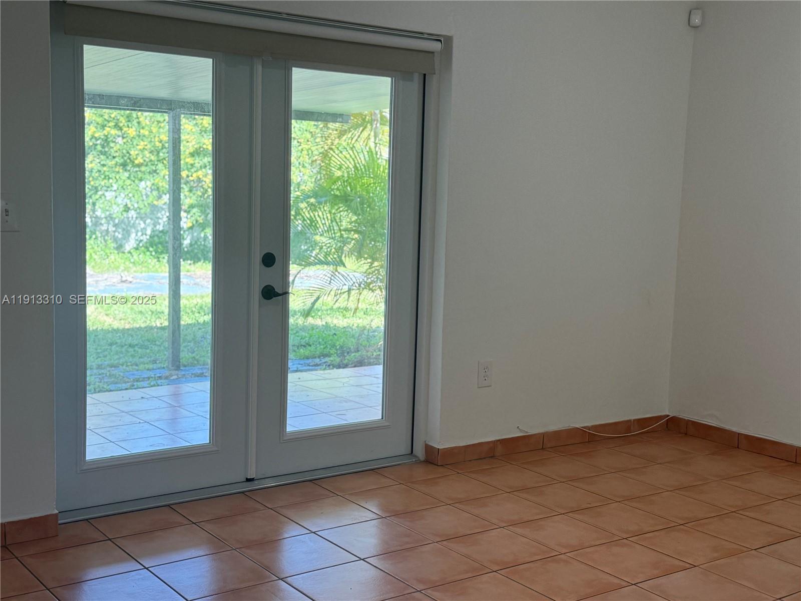 10371 Southwest 201st Terrace Cutler Bay, FL 33189 - Photo 19 of 27