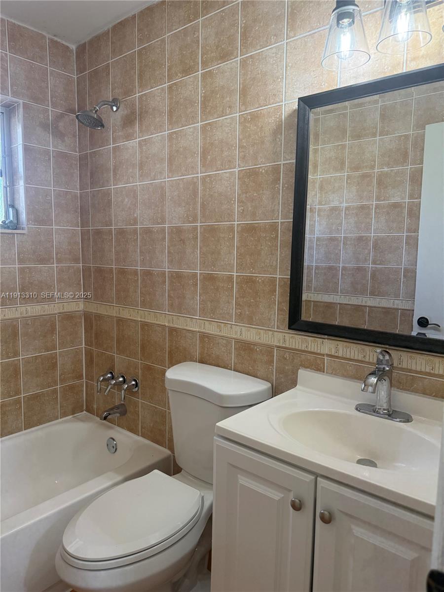 10371 Southwest 201st Terrace Cutler Bay, FL 33189 - Photo 20 of 27