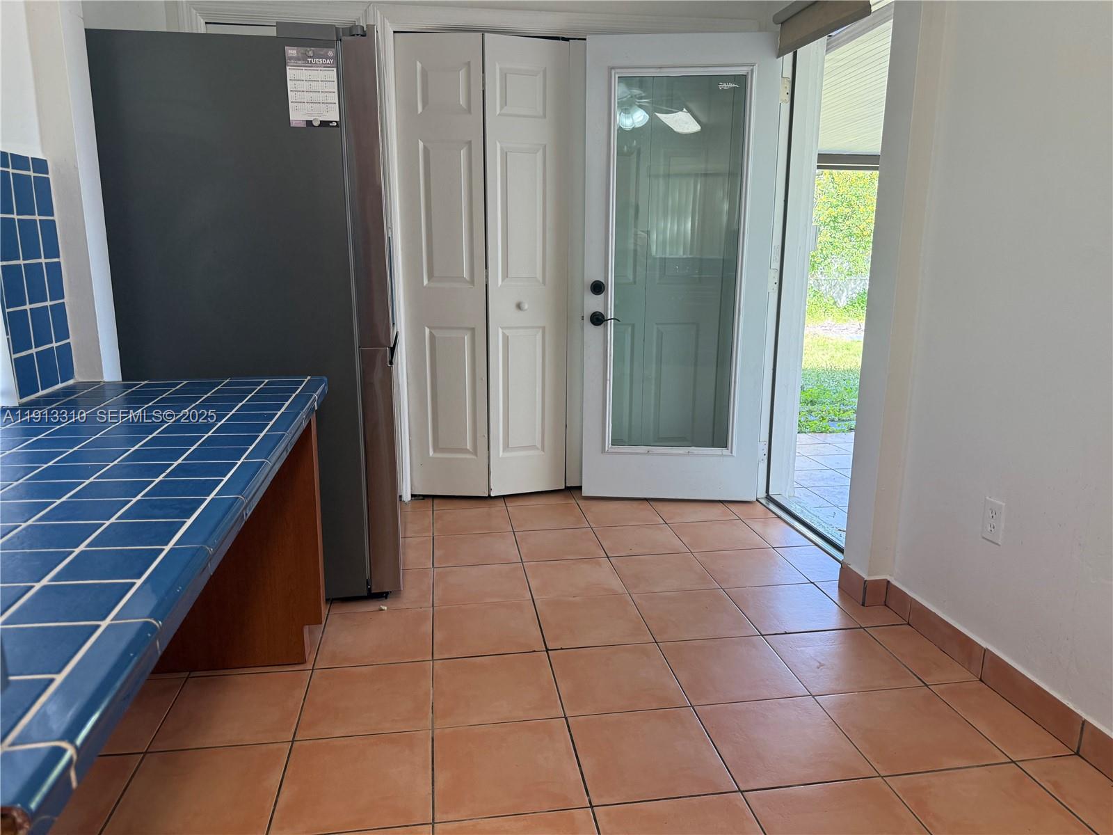 10371 Southwest 201st Terrace Cutler Bay, FL 33189 - Photo 7 of 27