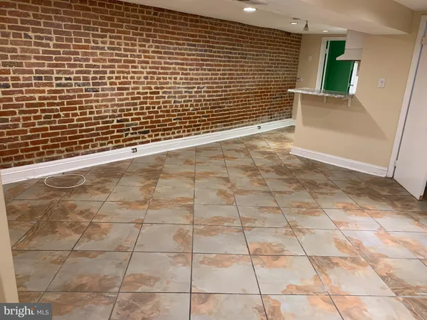 $1,600 | 15 Seaton Place Northwest, Unit 2, Washington, DC 20001