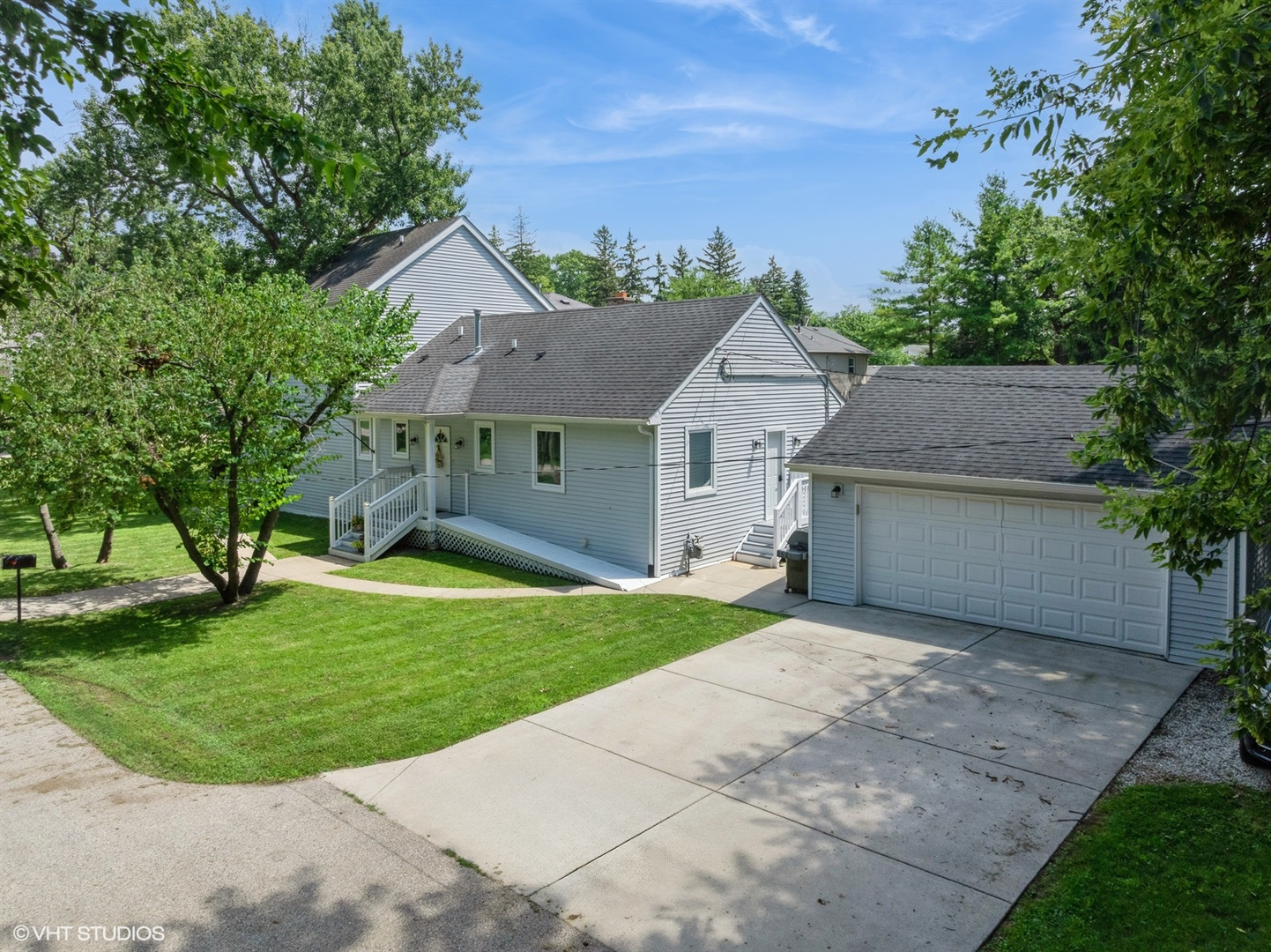 811 Woodland Road Wauconda, IL 60084 - Photo 20 of 25 Gallery Image 20