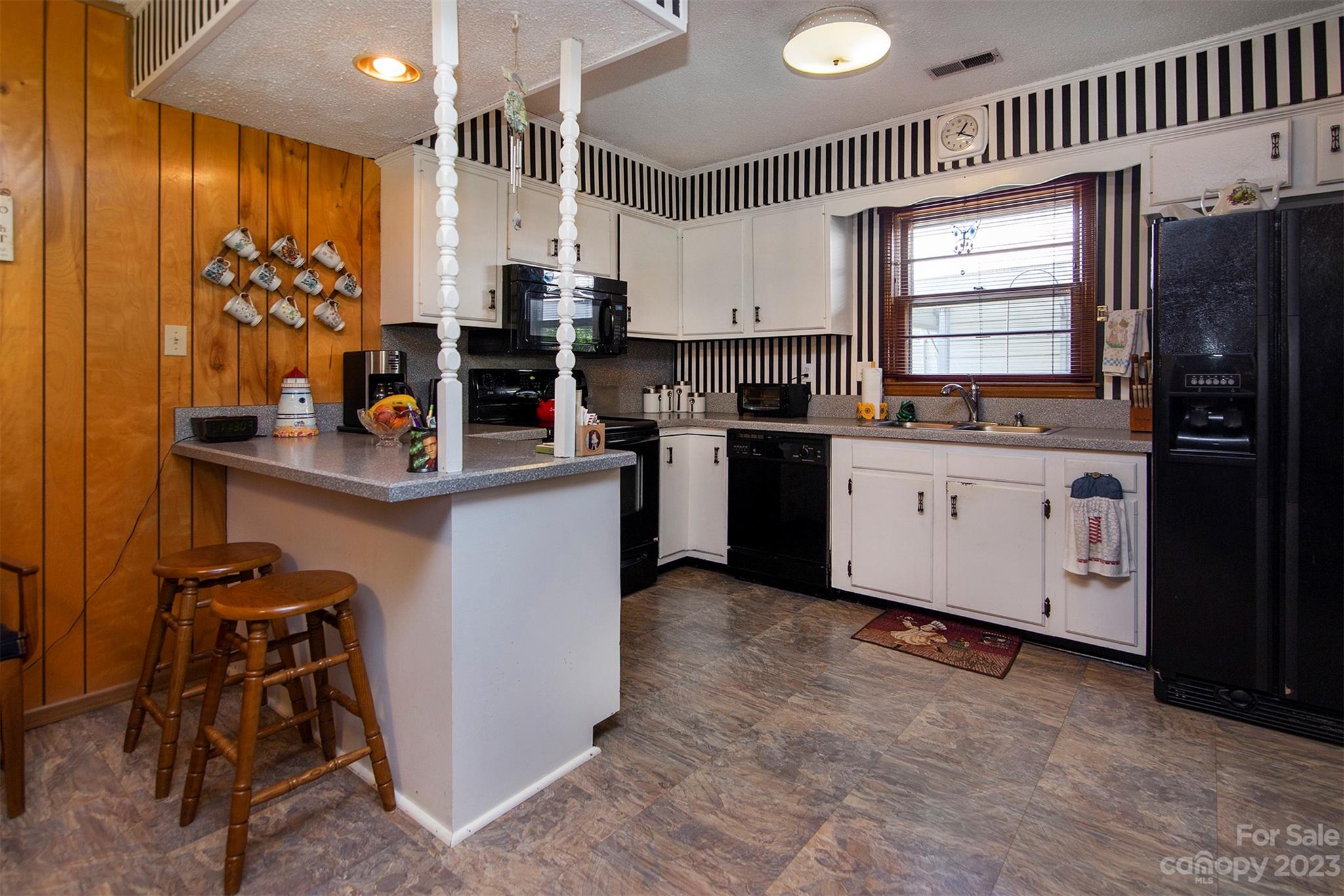 7401 Fox Hunt Road Charlotte, NC 28212 - Photo 11 of 24 Gallery Image 11