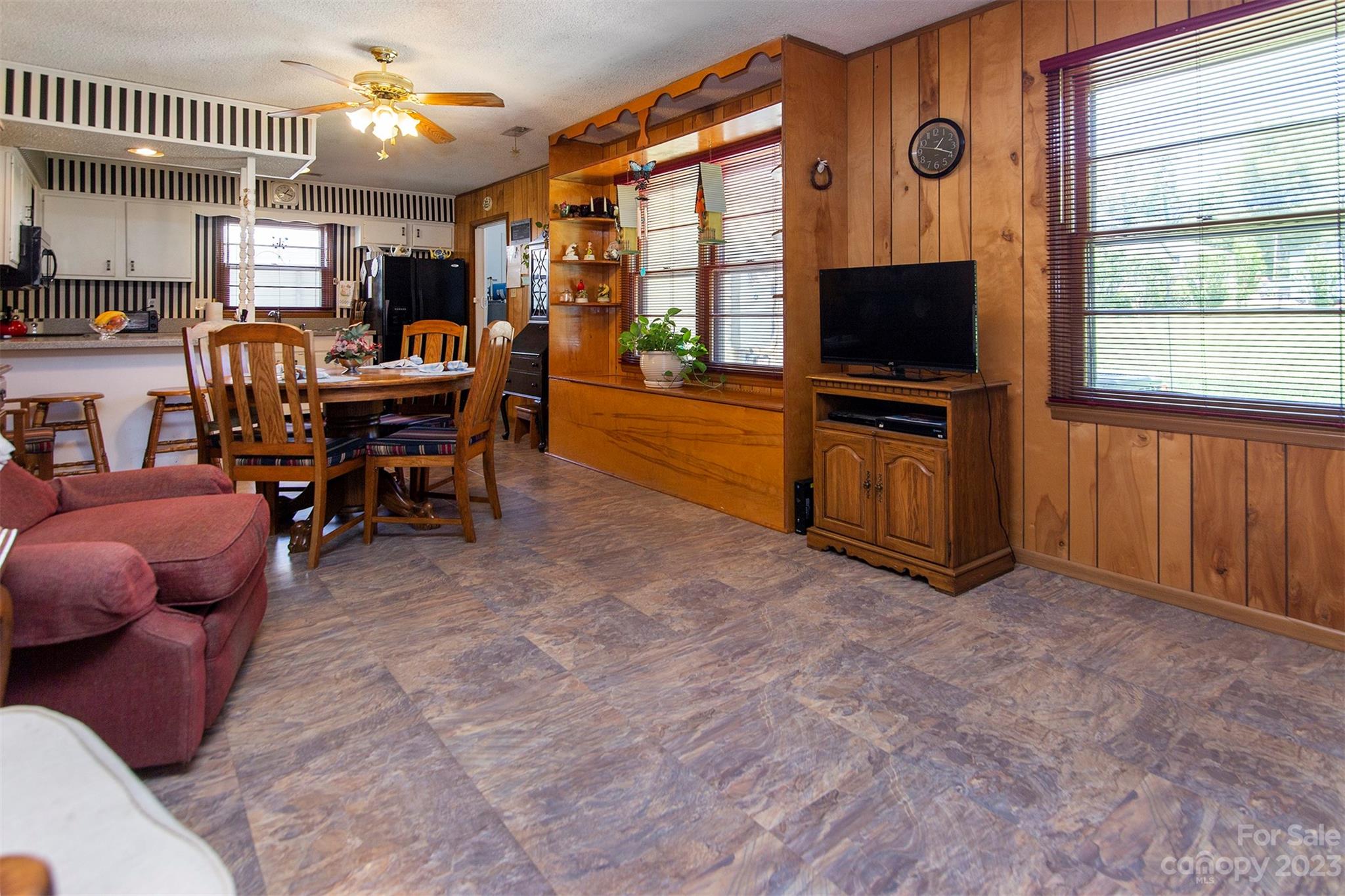 7401 Fox Hunt Road Charlotte, NC 28212 - Photo 8 of 24 Gallery Image 8