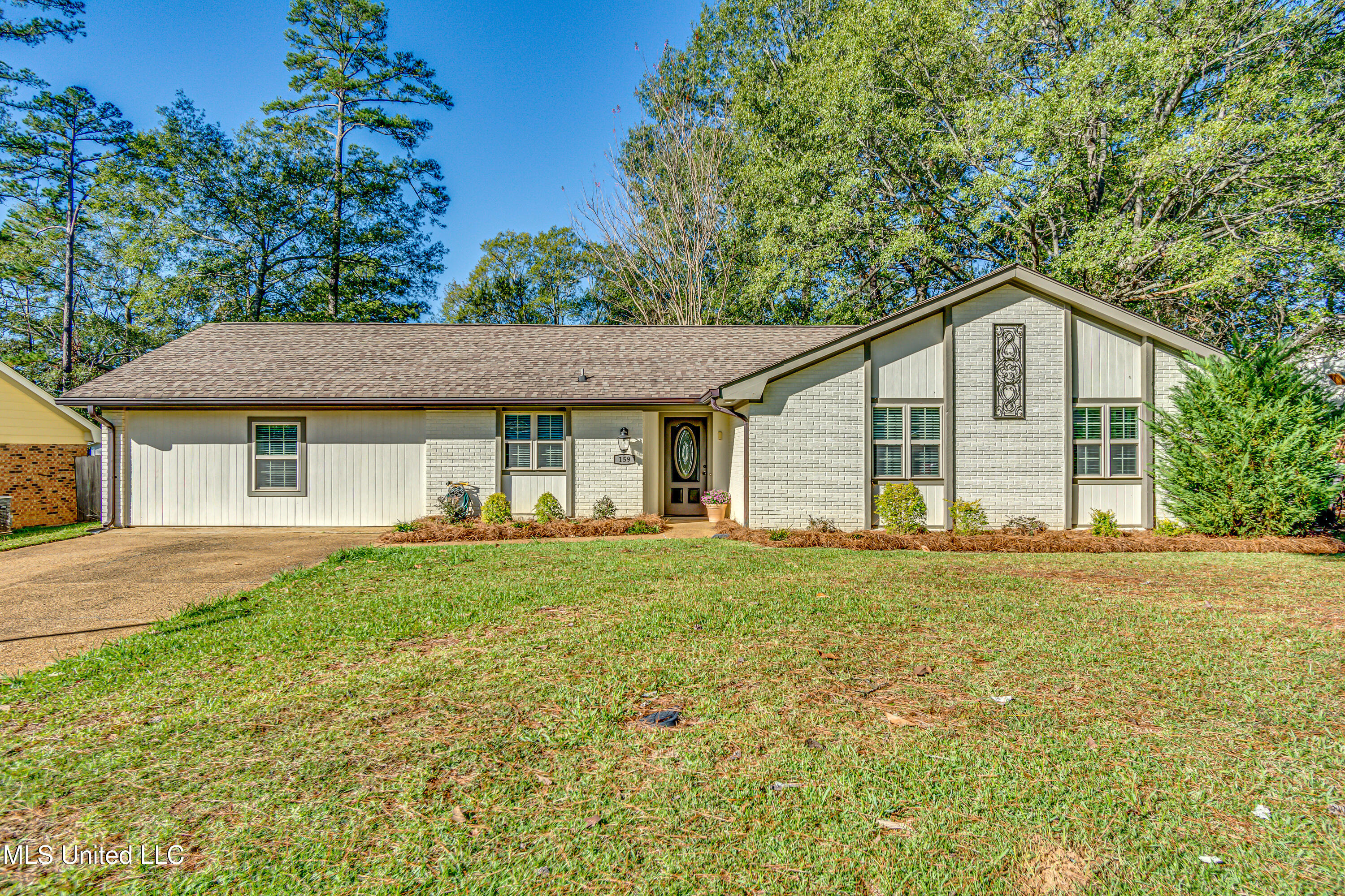 159 Post Hill Road Brandon, MS 39042 - Photo 1 of 31 159 Post HIll Rd-57