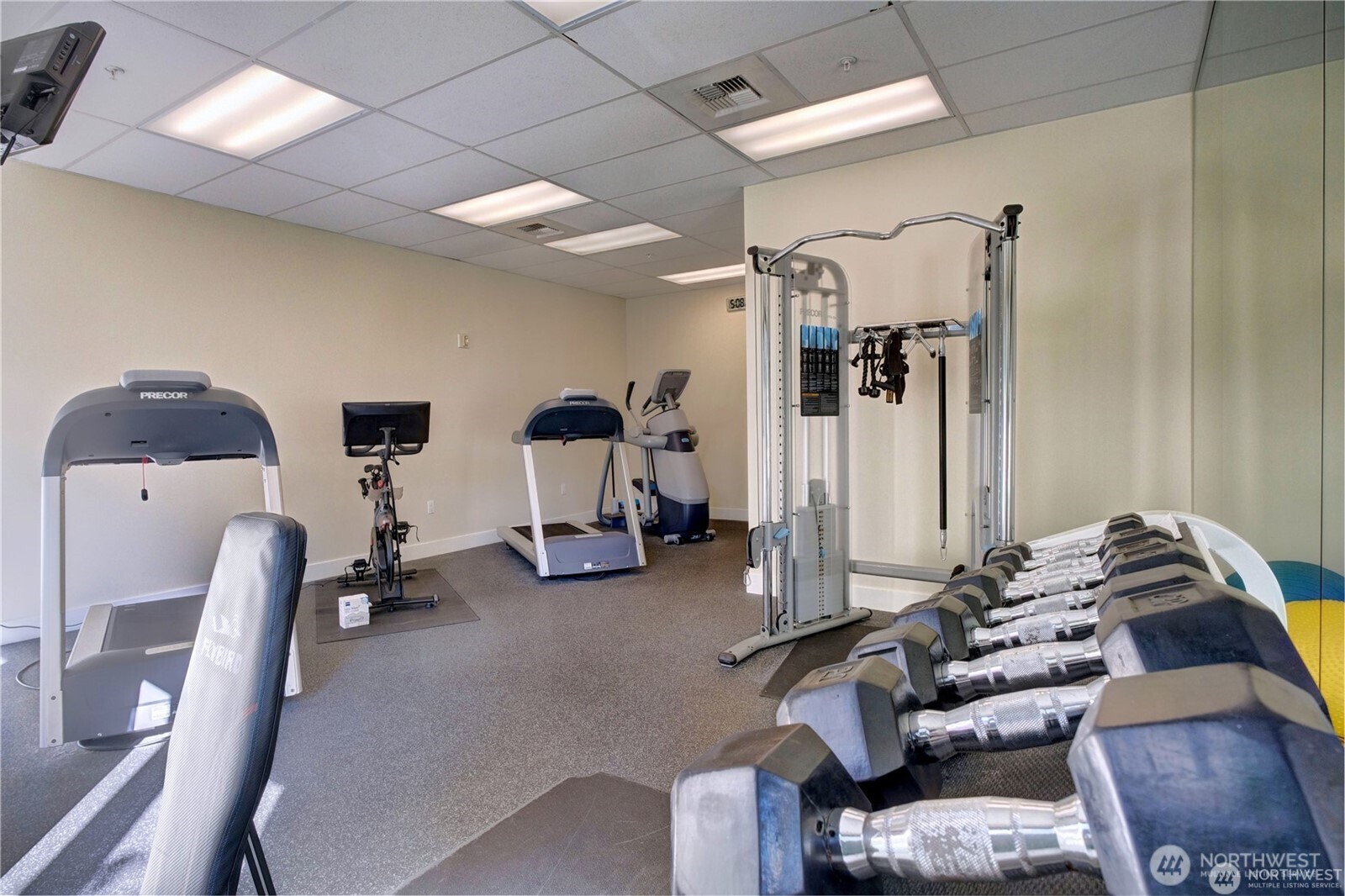 2721 1st Avenue, Unit PH06 Seattle, WA 98121 - Photo 25 of 30