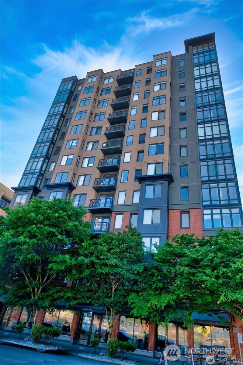 2721 1st Avenue, Unit PH06 Seattle, WA 98121 - Photo 29 of 30