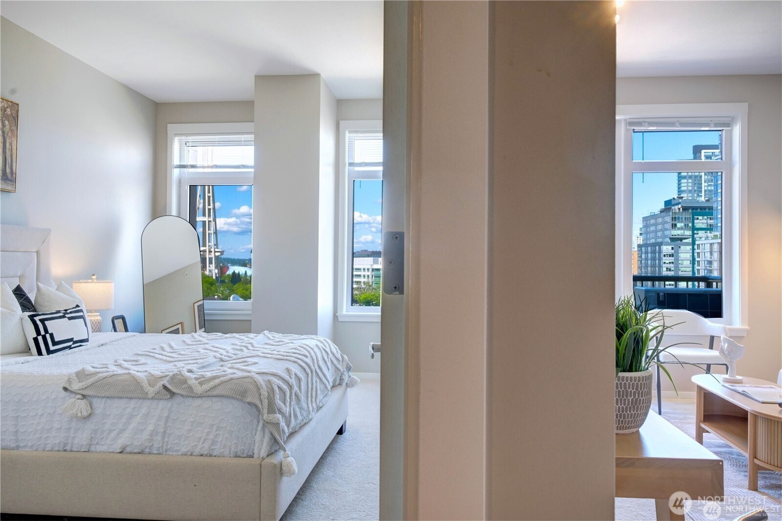 2721 1st Avenue, Unit PH06 Seattle, WA 98121 - Photo 10 of 30