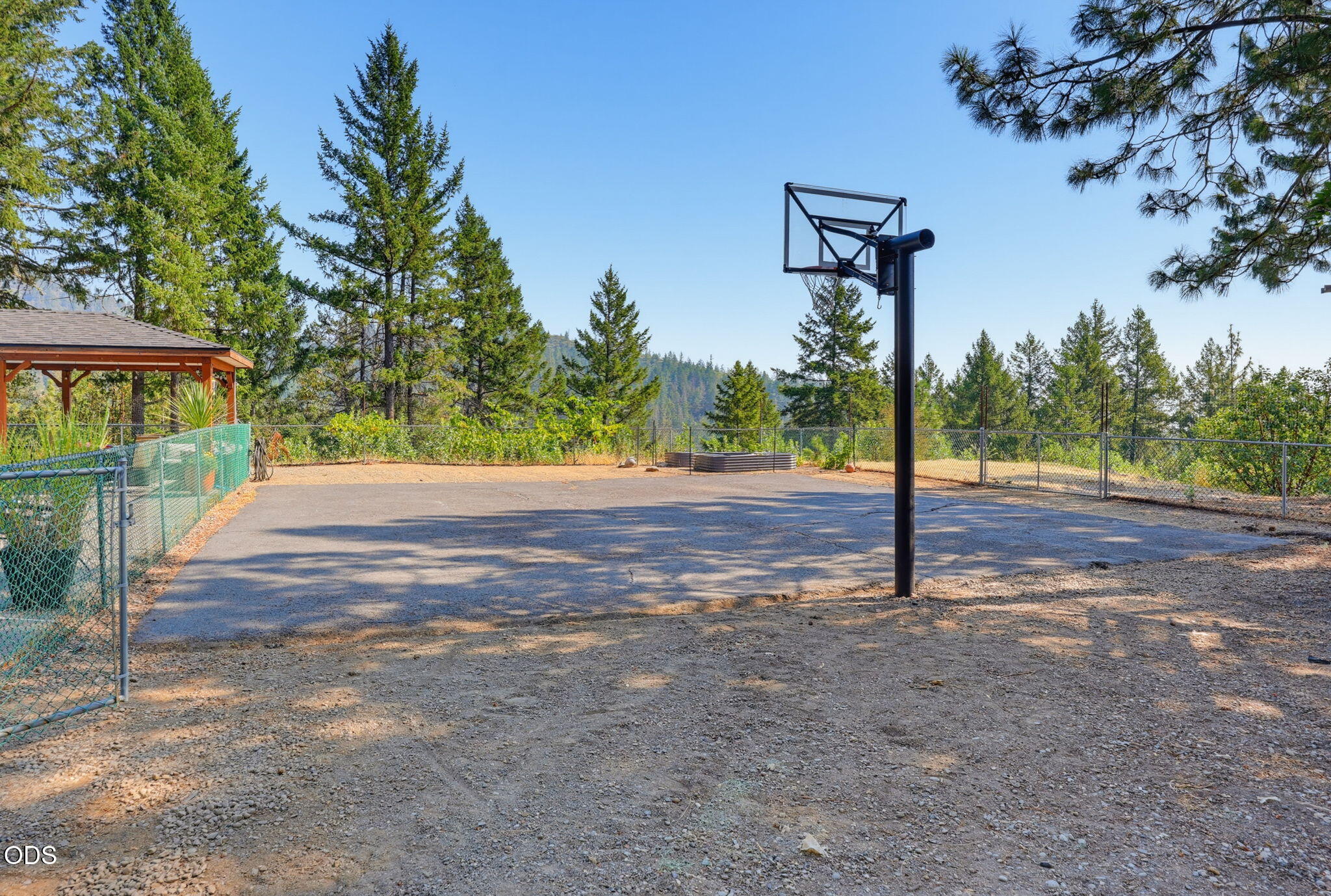 2355 Johns Peak Road Central Point, OR 97502 - Photo 6 of 114 Gallery Image 6