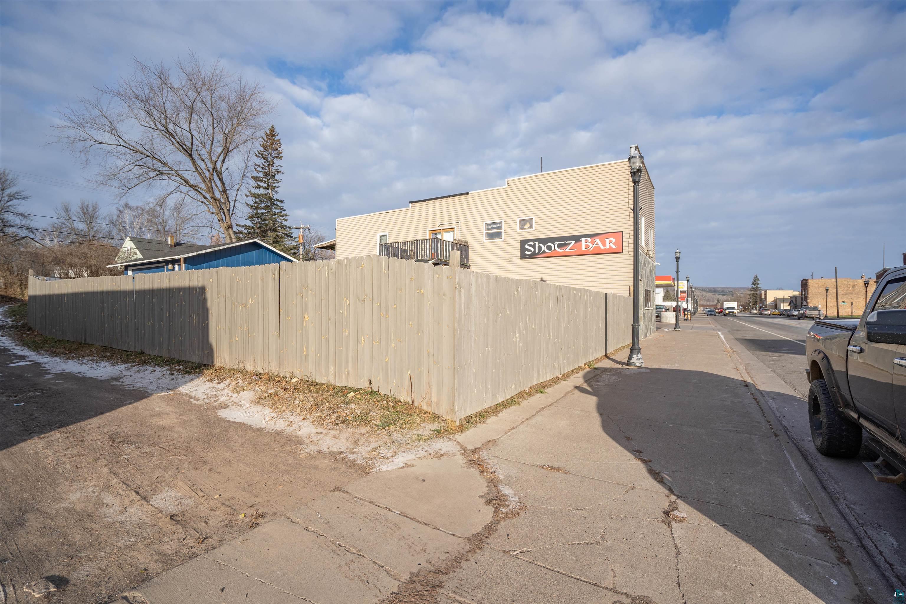 1321 Commonwealth Avenue Duluth, MN 55808 - Photo 5 of 29