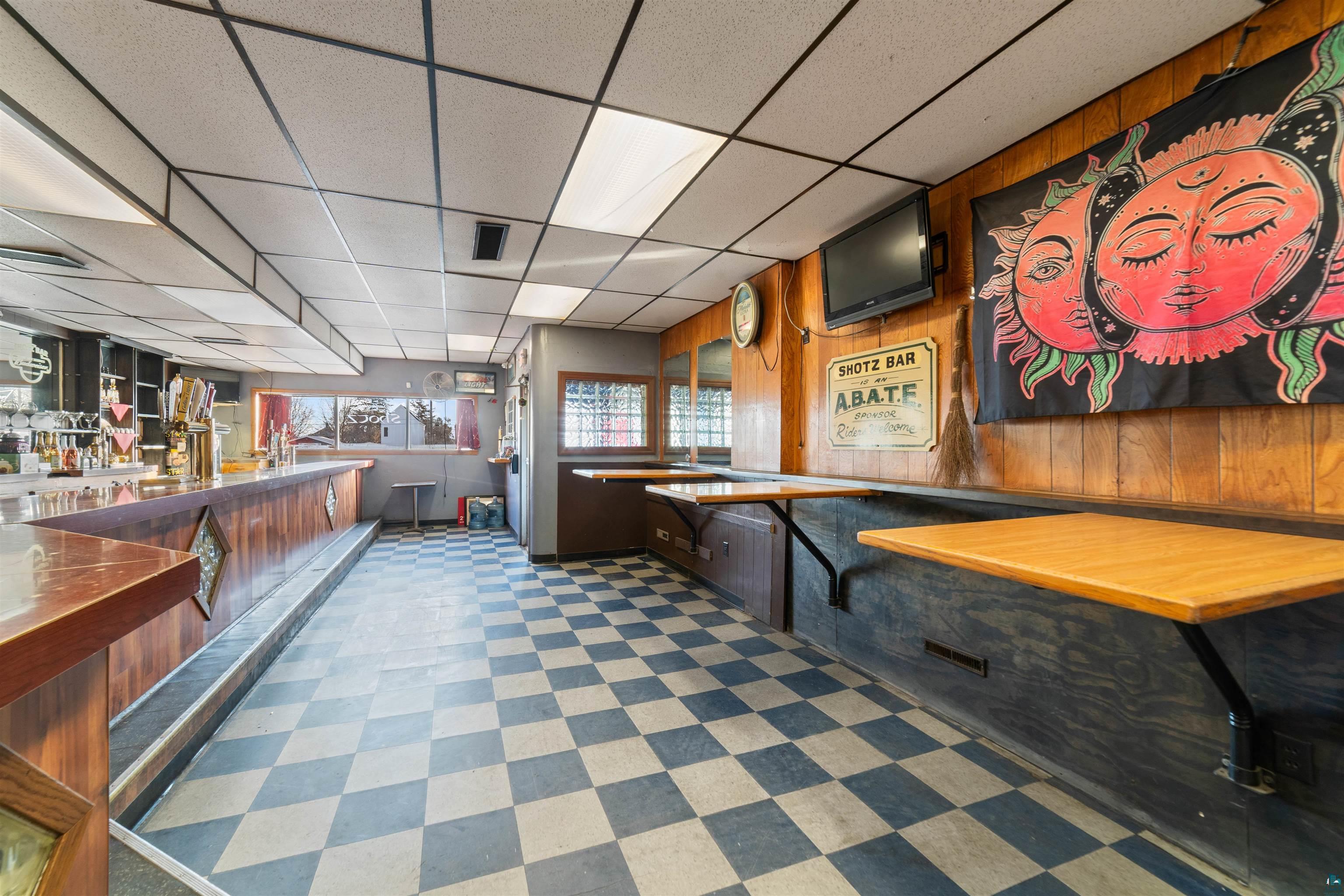 1321 Commonwealth Avenue Duluth, MN 55808 - Photo 9 of 29