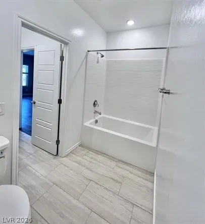 $2,282 | 206 Callen Falls Avenue, Unit 1511, Henderson, NV 89011