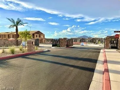 $2,282 | 206 Callen Falls Avenue, Unit 1511, Henderson, NV 89011