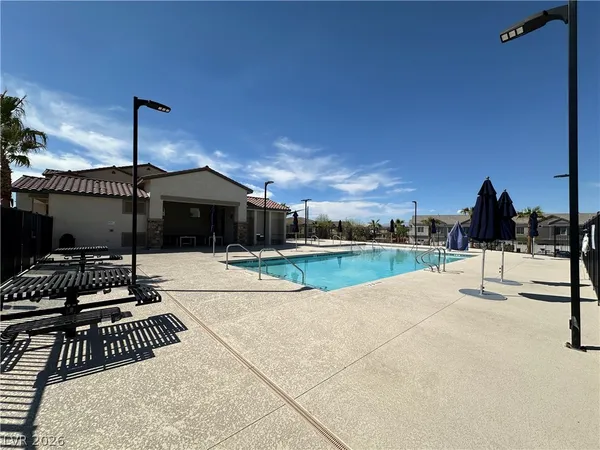 $2,282 | 206 Callen Falls Avenue, Unit 1511, Henderson, NV 89011