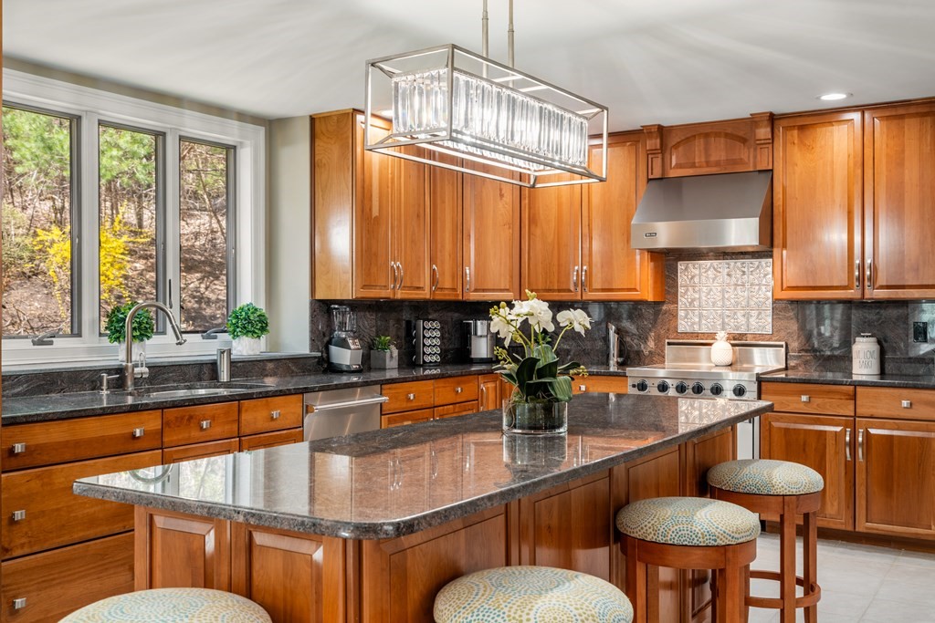 71 Wheeler Road Stow, MA 01775 - Photo 15 of 41 Gallery Image 15