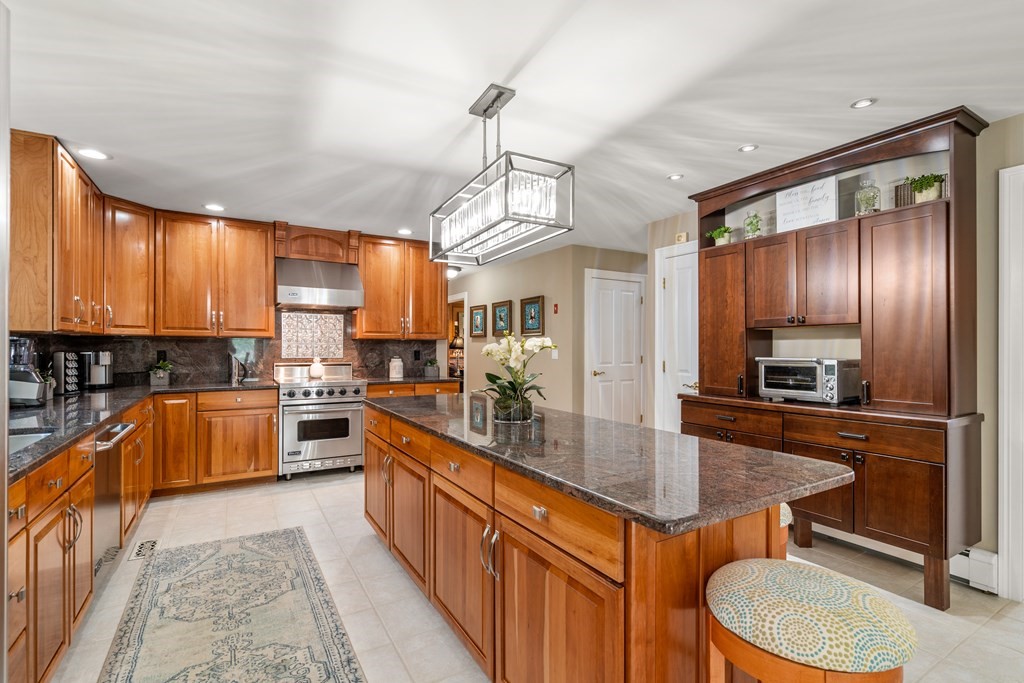 71 Wheeler Road Stow, MA 01775 - Photo 17 of 41 Gallery Image 17