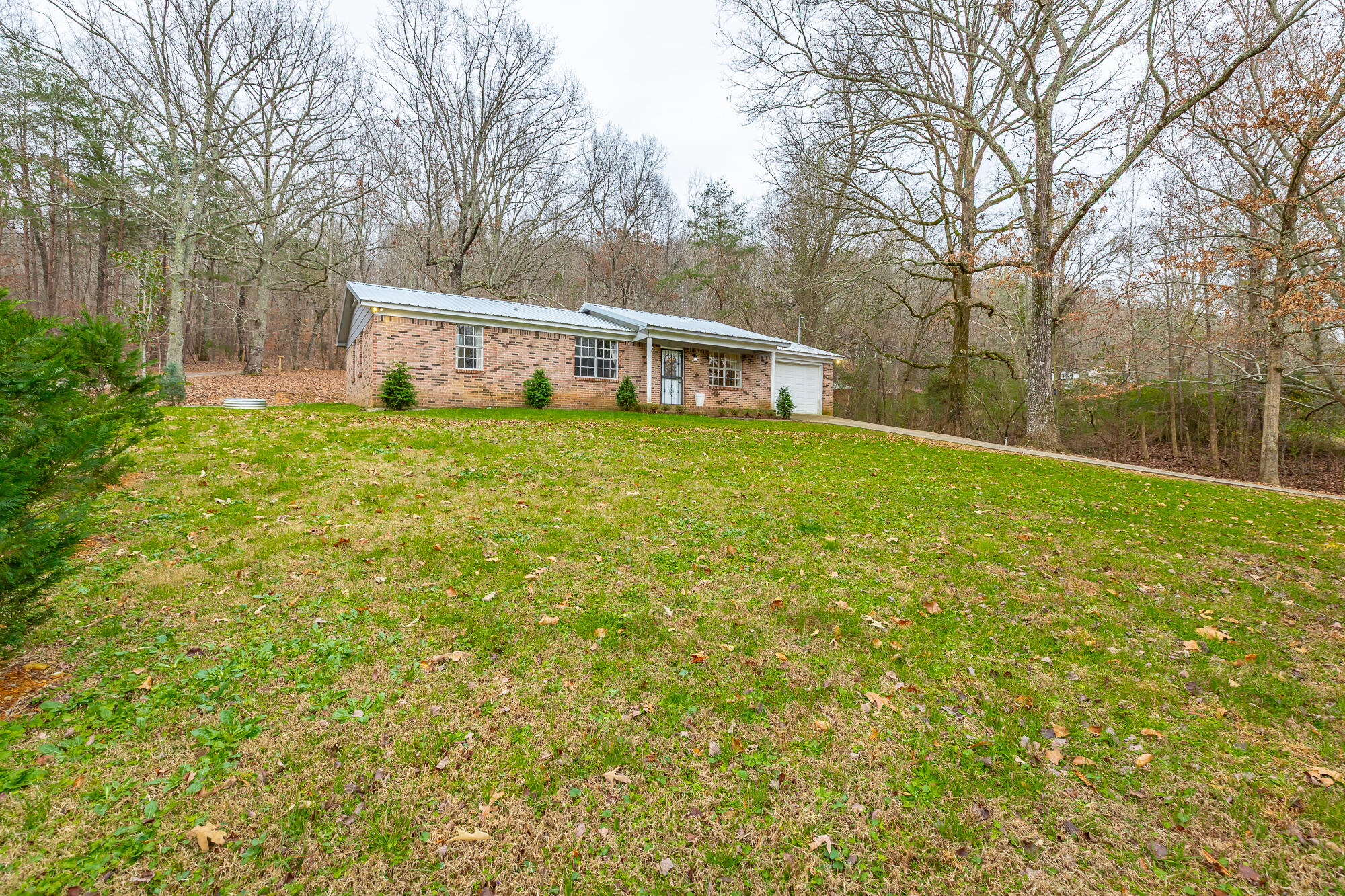 670 Sherry Road Jasper, TN 37347 - Photo 2 of 52 670 Sherry Road HD-37