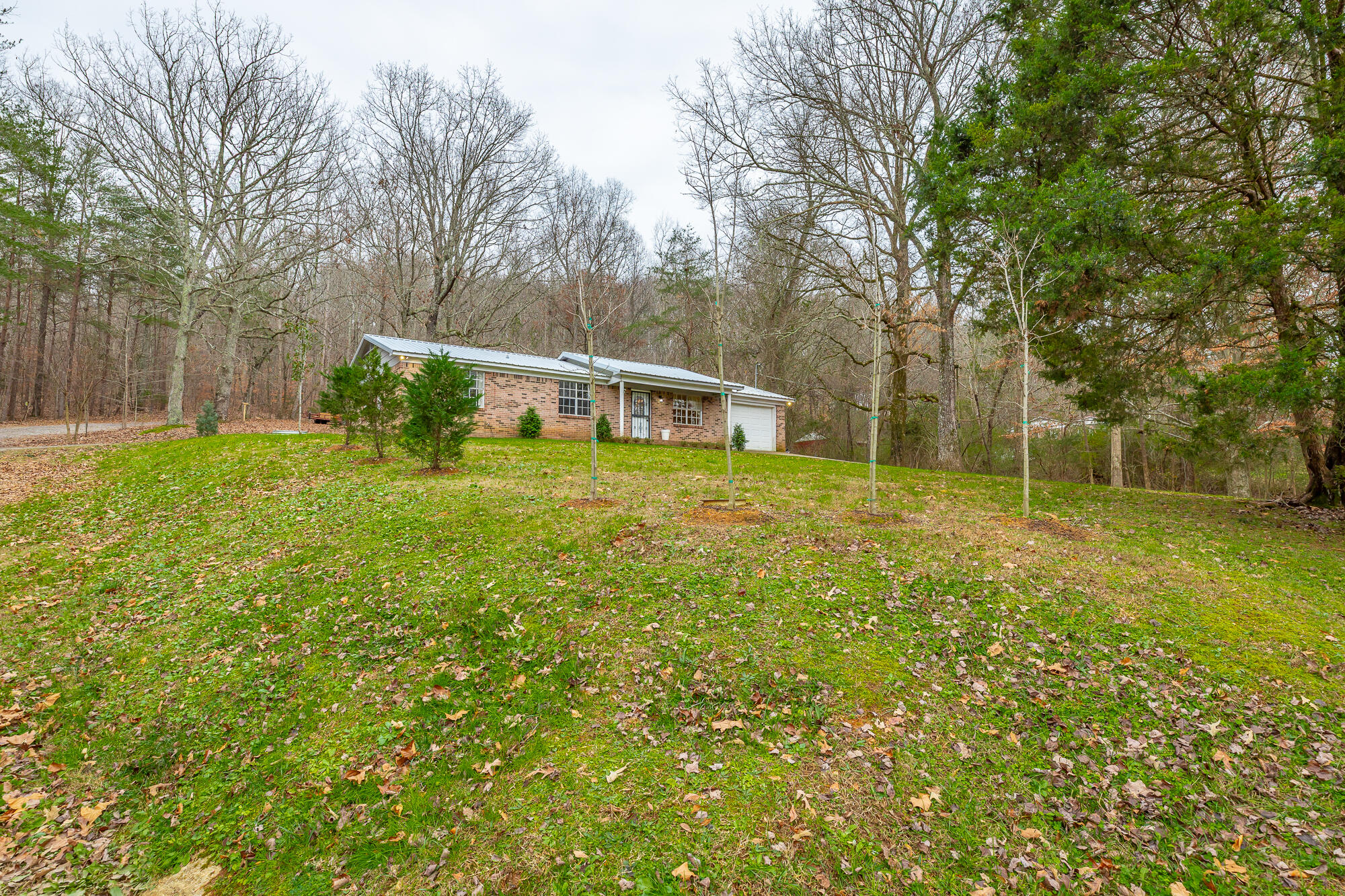 670 Sherry Road Jasper, TN 37347 - Photo 4 of 52 670 Sherry Road HD-39