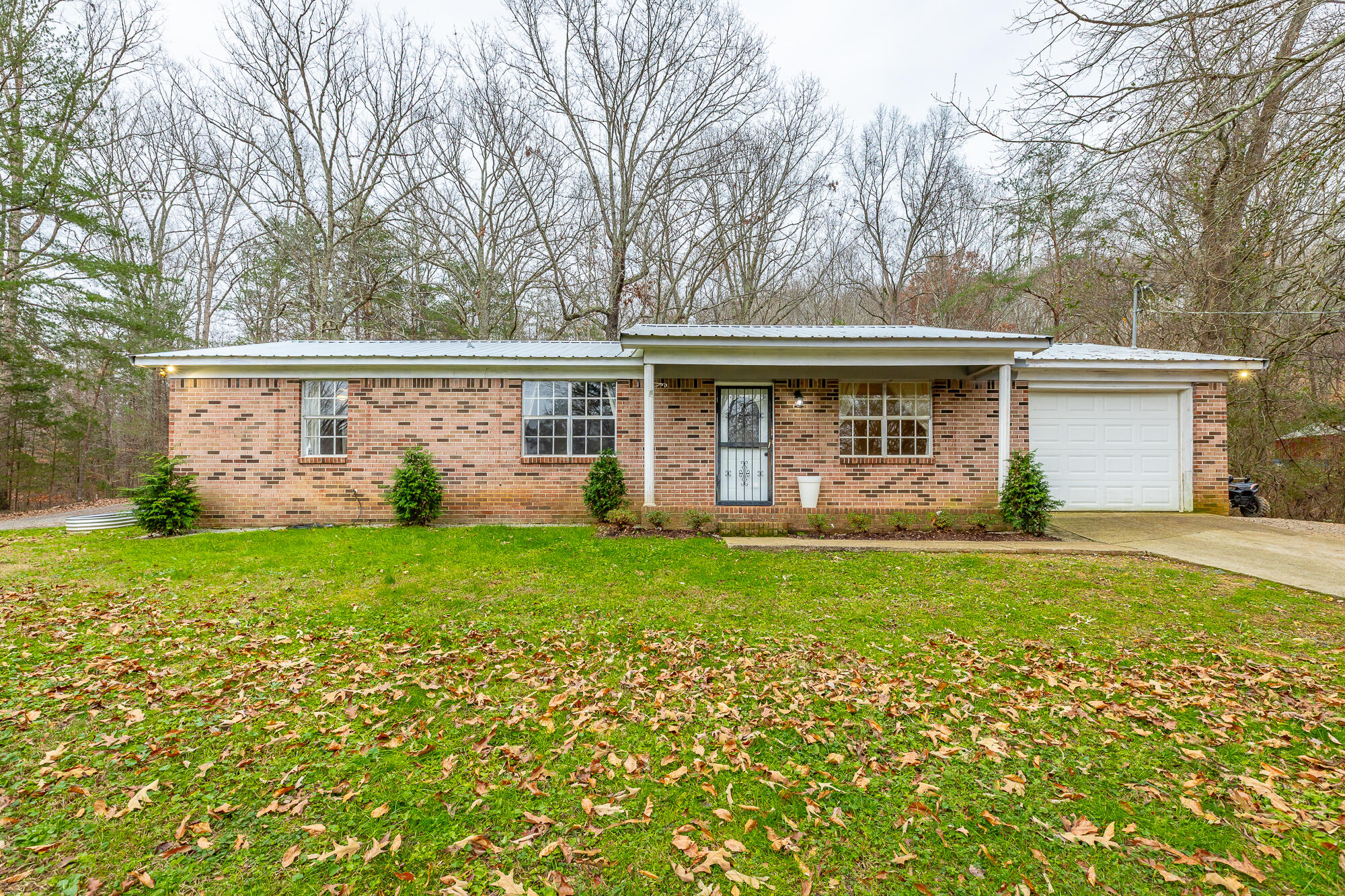 670 Sherry Road Jasper, TN 37347 - Photo 6 of 52 670 Sherry Road HD-41