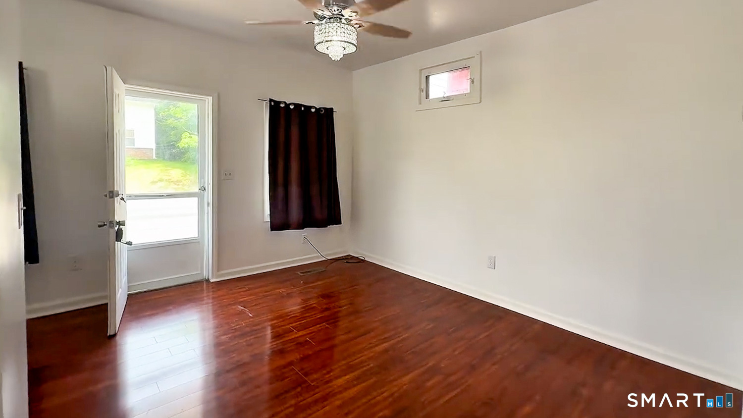 385 Putnam Pike Killingly, CT 06241 - Photo 2 of 36