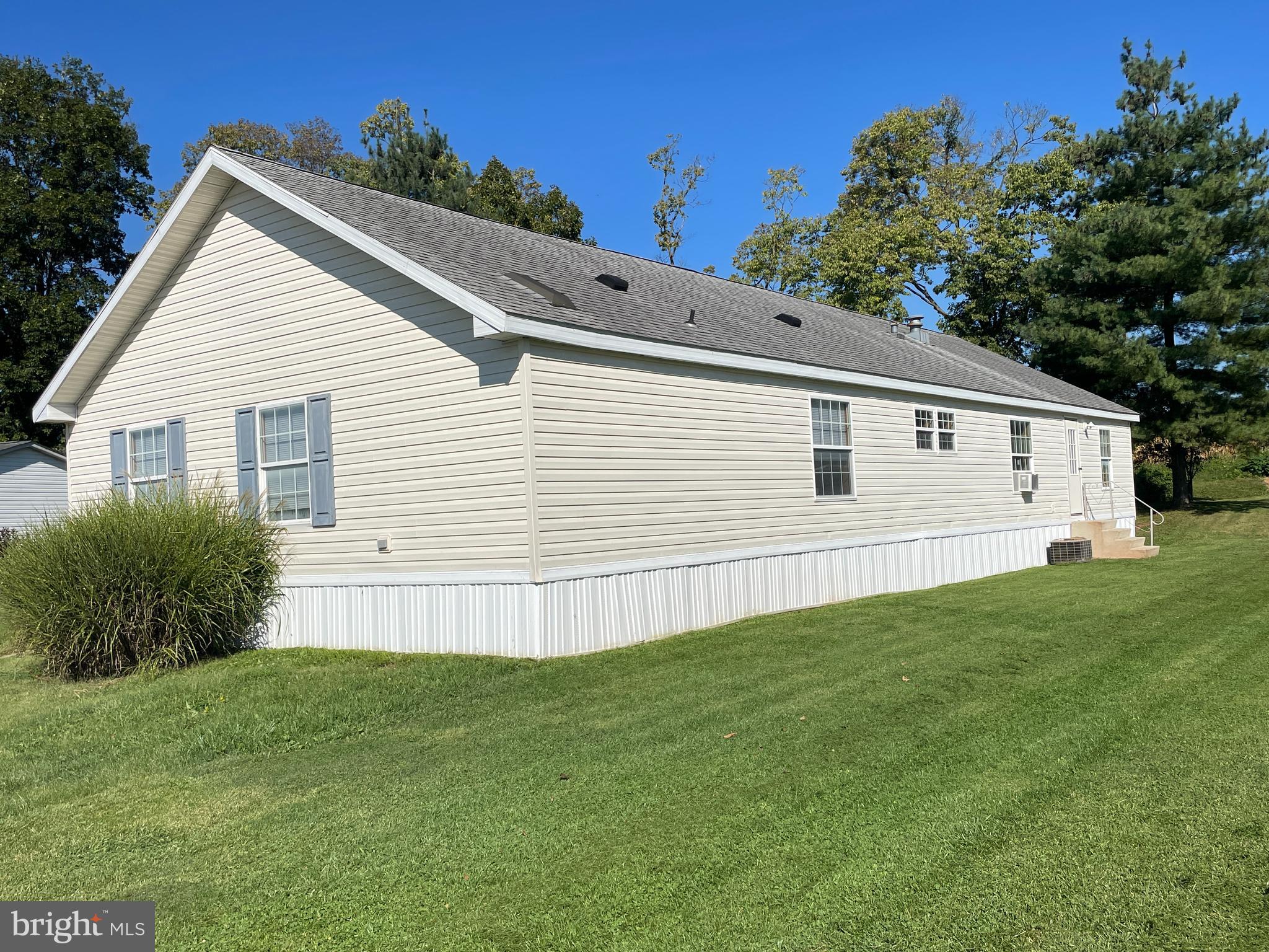 307 Ridge Road Elizabethtown, PA 17022 - Photo 2 of 73
