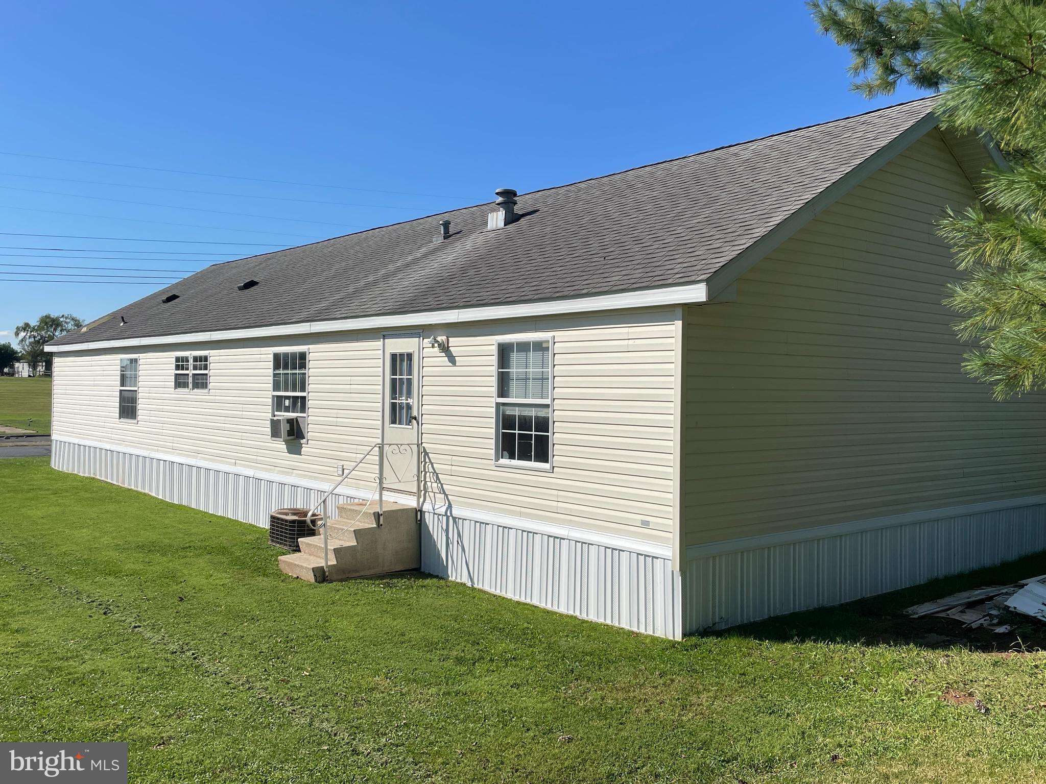 307 Ridge Road Elizabethtown, PA 17022 - Photo 3 of 73