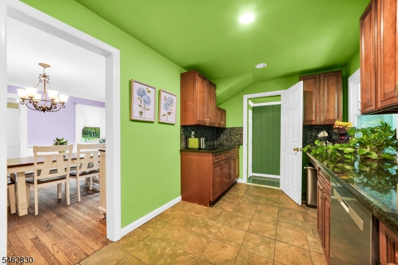 2090 Raritan Road Scotch Plains, NJ 07076 - Photo 10 of 32 Gallery Image 10