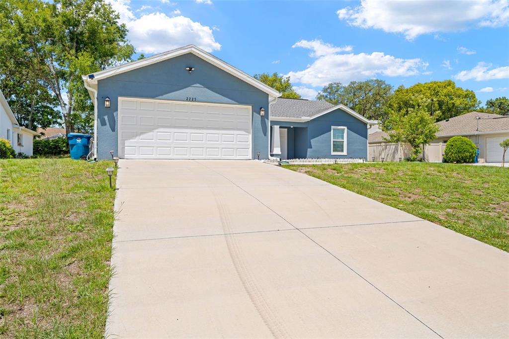 2225 Ring Road Spring Hill, FL 34609 - Photo 36 of 45