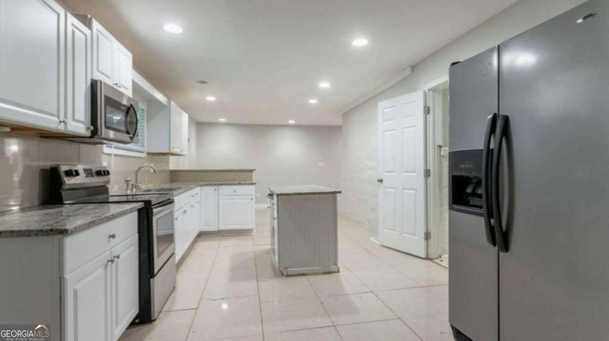 3409 Hyland Drive Decatur, GA 30032 - Photo 5 of 24