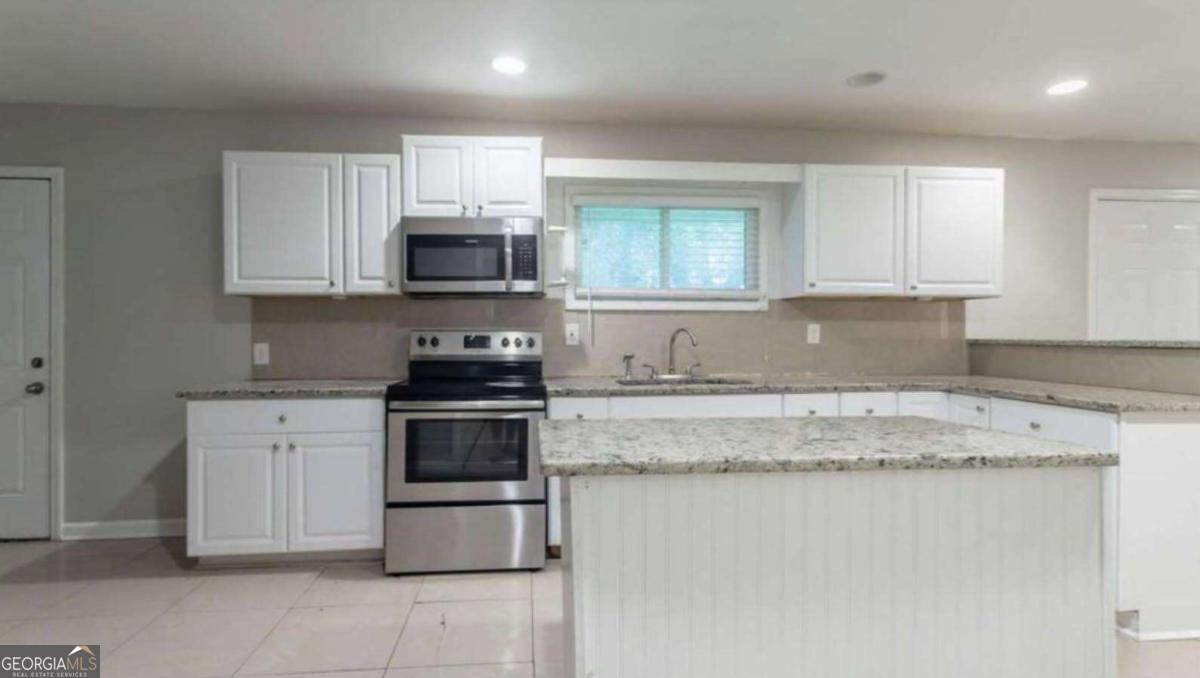 3409 Hyland Drive Decatur, GA 30032 - Photo 7 of 24