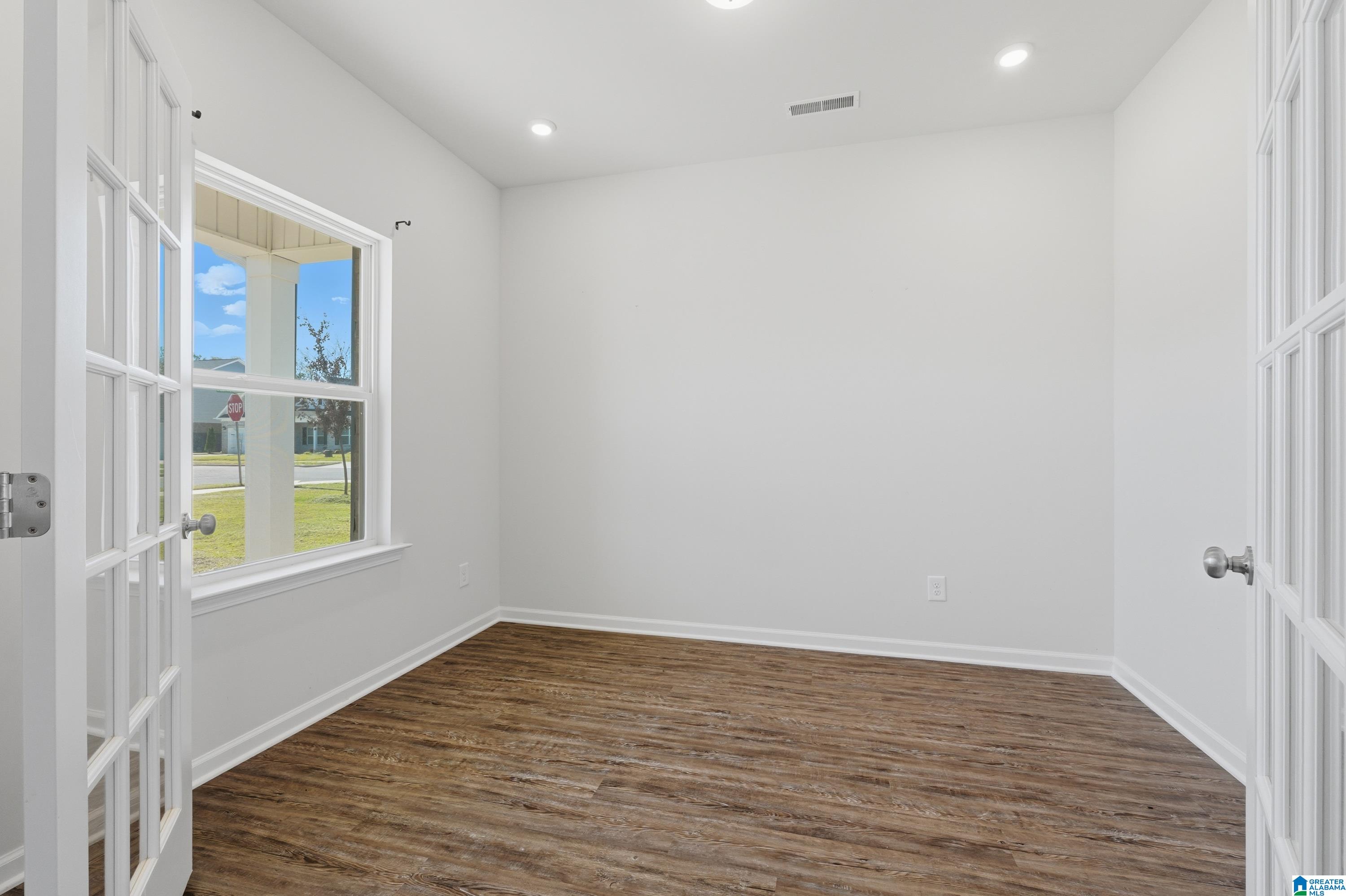 300 Partheway Street Decatur, AL 35603 - Photo 18 of 63