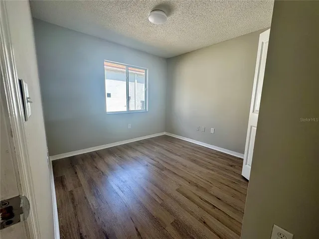 $1,800 | 4301 Country Hills Boulevard, Plant City, FL 33563