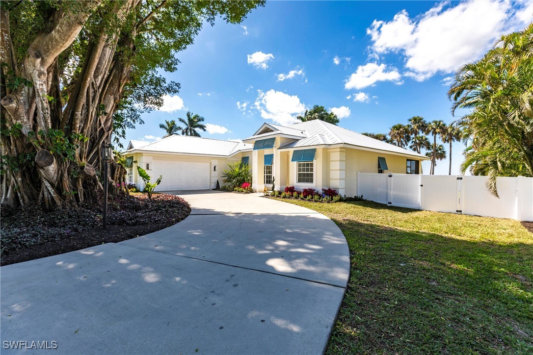120 Riverview Road Fort Myers, FL 33905 - Photo 3 of 47