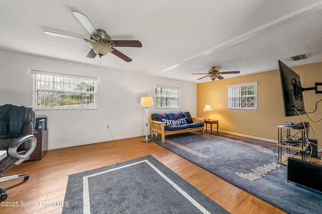 $395,000 | 409 Lynn Avenue, Melbourne, FL 32935