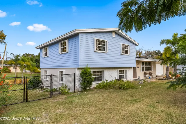 $395,000 | 409 Lynn Avenue, Melbourne, FL 32935