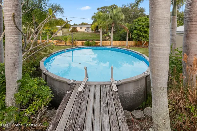 $395,000 | 409 Lynn Avenue, Melbourne, FL 32935