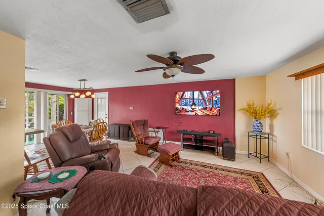 $395,000 | 409 Lynn Avenue, Melbourne, FL 32935