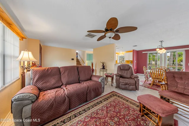 $395,000 | 409 Lynn Avenue, Melbourne, FL 32935