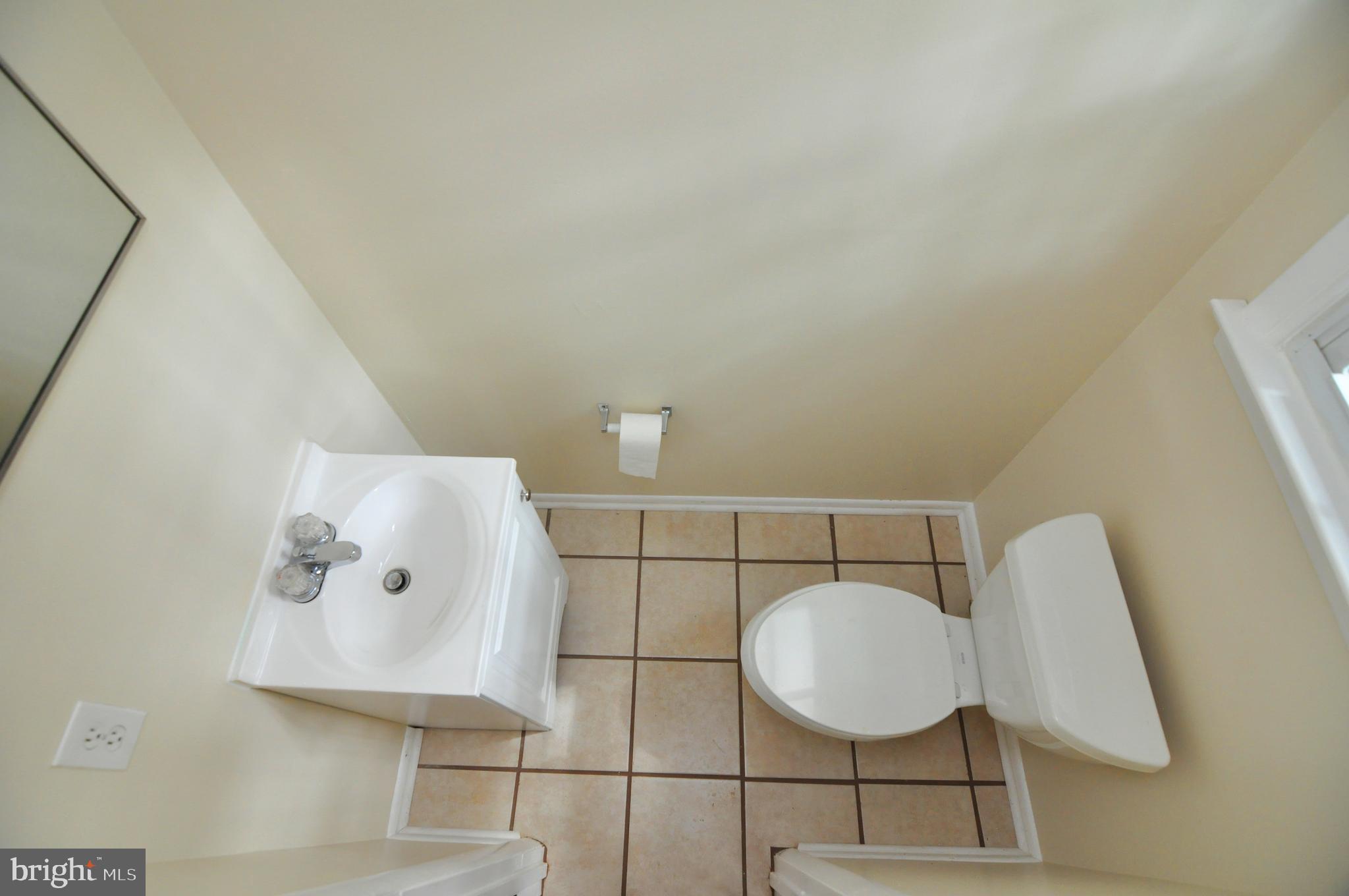 123 Brunswick Road Stephens City, VA 22655 - Photo 16 of 23 Half bath