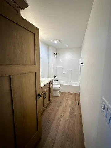 $669,900 | 1671 Arnie's Court, De Pere, WI 54115