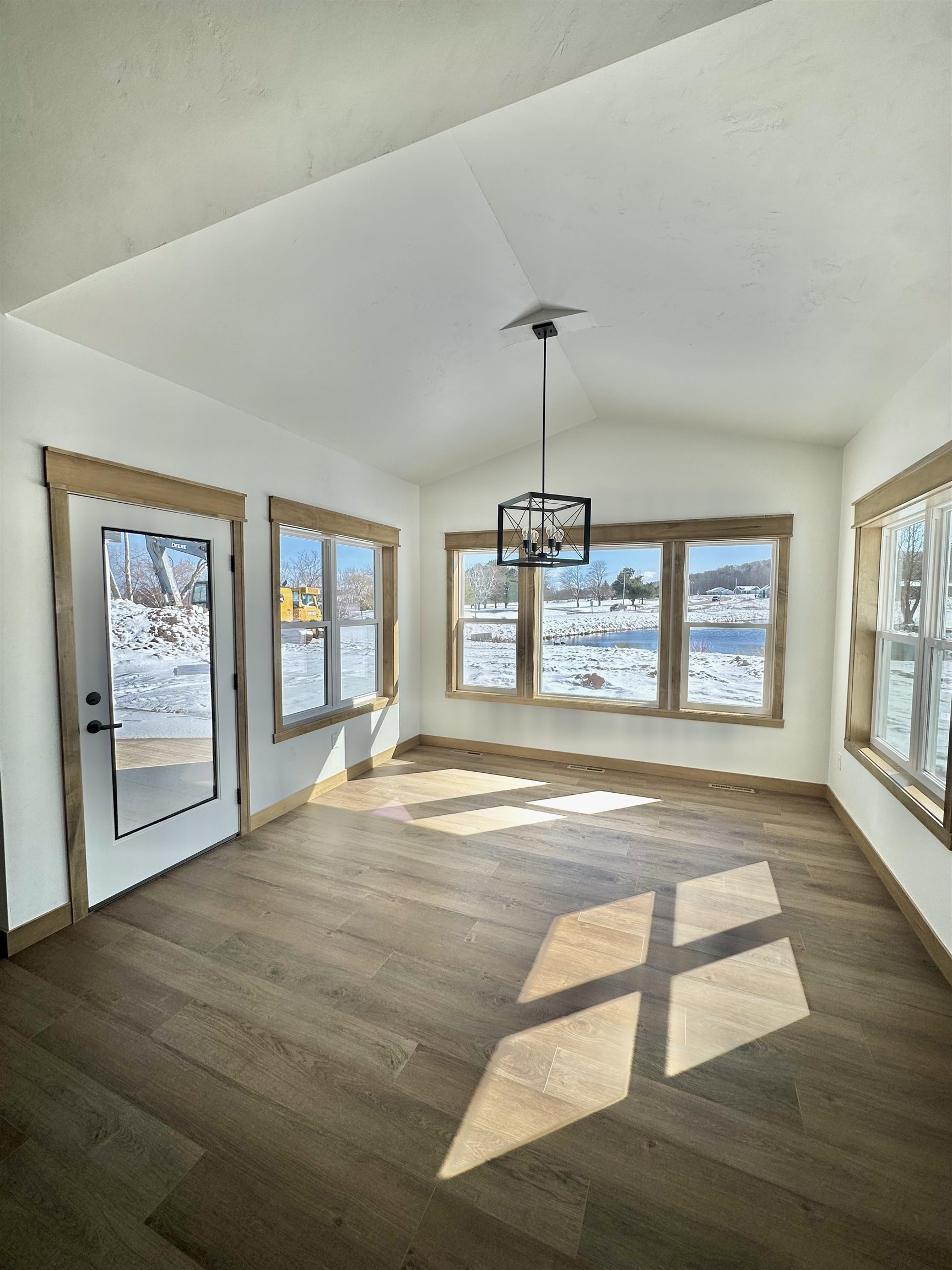 1671 Arnie's Court De Pere, WI 54115 - Photo 18 of 40