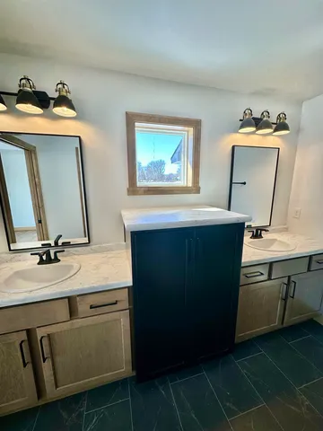 $669,900 | 1671 Arnie's Court, De Pere, WI 54115