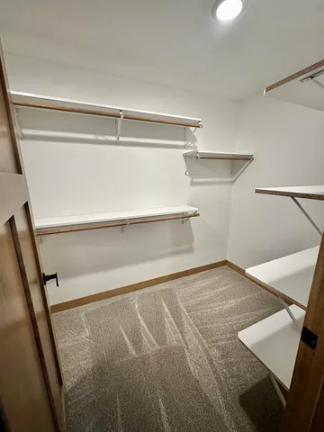 $669,900 | 1671 Arnie's Court, De Pere, WI 54115